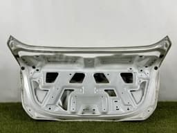 Кришка багажника Ford Fusion mk5 13-20 білий UG з спойлером - превью 8
