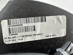 Накладка торпеди центральна Ford Fusion Armour MK5 13-16 - превью 6