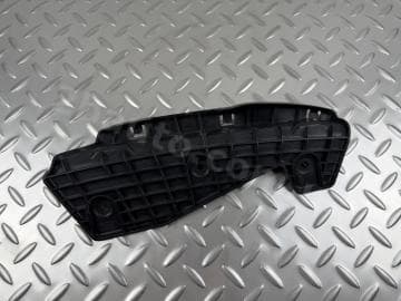 Кріплення переднього бампера під фарою ліве Ford Escape MK3 17-19