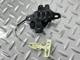Замок кришки багажника Ford Fusion mk5 13-20 - превью 3