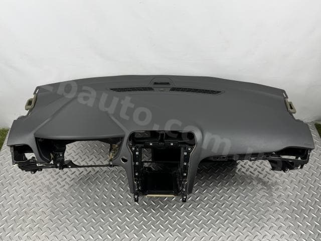 Торпедо передня панель без AIRBAG Ford Fusion mk5 13-16 чорна під start-stop