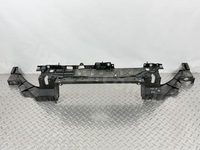 Опора радіатора верхня Ford Fusion mk5 17-20