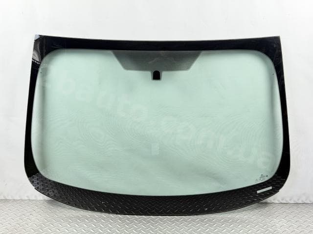 Лобове скло Ford Fusion mk5 13-20 повітря по кромці, тріщина