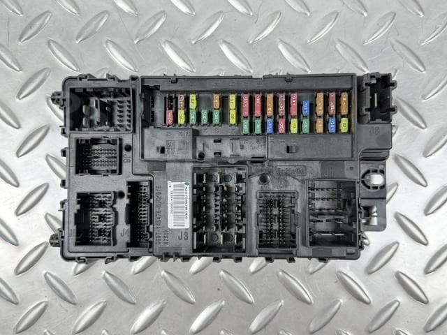Блок запобіжників підторпедний Ford Fusion mk5 13-20
