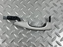 Ручка дверей зовнішня задня ліва keyless Ford Fusion mk5 13-20 біла UG - превью 2