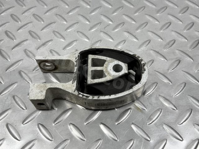 Подушка двигуна задня Ford Fusion mk5 13-20 1.5T потрісканий сайлентблок
