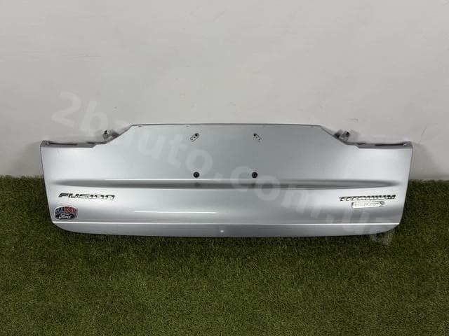 Накладка кришки багажника Ford Fusion mk5 19-20 під номер срібло JS