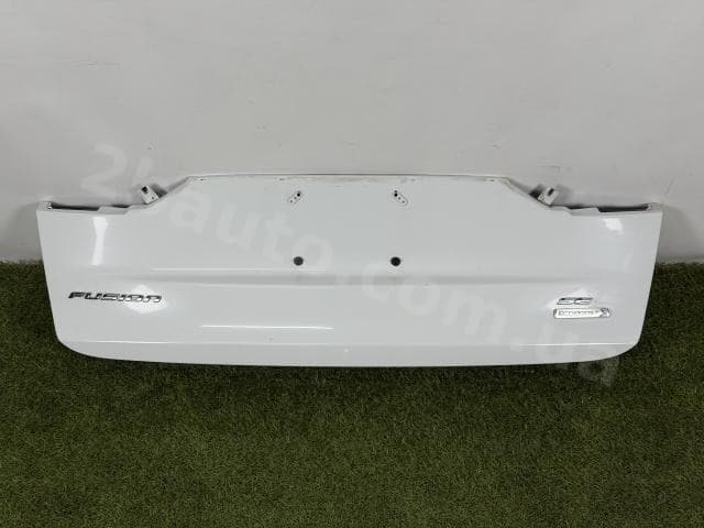 Накладка кришки багажника Ford Fusion mk5 19-20 під номер білий YZ