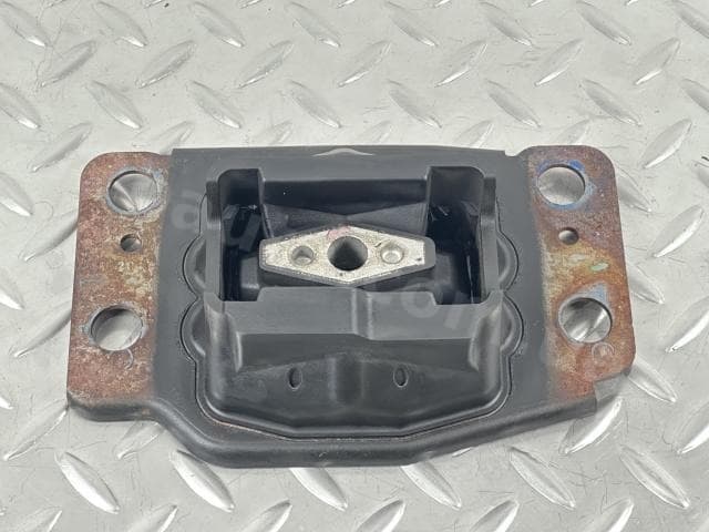 Подушка двигуна ліва Ford Fusion mk5 13-20 1.5T, 1.6T, 2.0T, 2.5