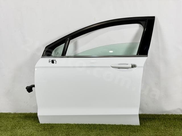 Двері передні ліві Ford Fusion mk5 13-20 у зборі, білий YZ - фото 1