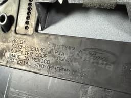 Накладка кришки багажника Ford Fusion mk5 19-20 під номер білий YZ - превью 6