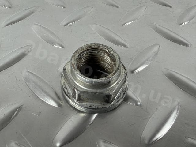 Гайка на піввісь Ford Fusion mk5 13-20