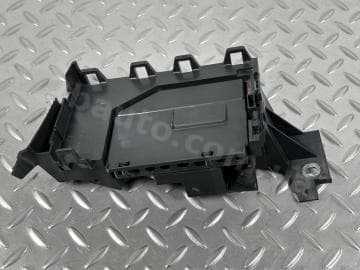 Кронштейн підкапотного блоку запобіжників Ford Fusion mk5 13-20