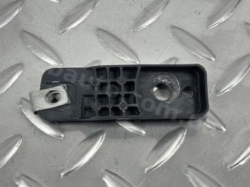 Кріплення переднього бампера верхнє праве Ford Fusion mk5 17-20 на опорі радіатора
