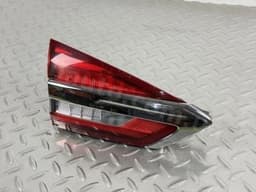 Ліхтар внутрішній кришка багажника лівий Ford Fusion mk5 19-20 галоген+LED з хромом - превью 2