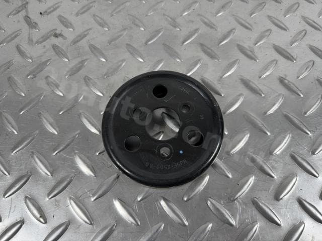 Шків помпи охолодження Ford Escape MK3 13-19 2.5, 2.0Т