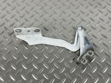 Петля капота права Ford Fusion mk5 13-20