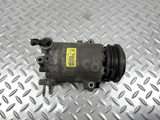 Компресор кондиціонера Ford Escape MK3 13-16 2.0T пошкоджена фішка
