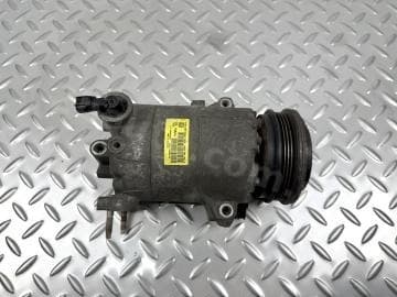 Компресор кондиціонера Ford Escape MK3 13-16 2.0T пошкоджена фішка