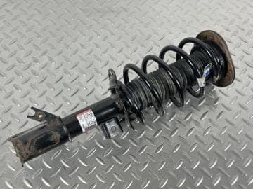 Стійка амортизатора в зборі передня права Ford Fusion mk5 13-20