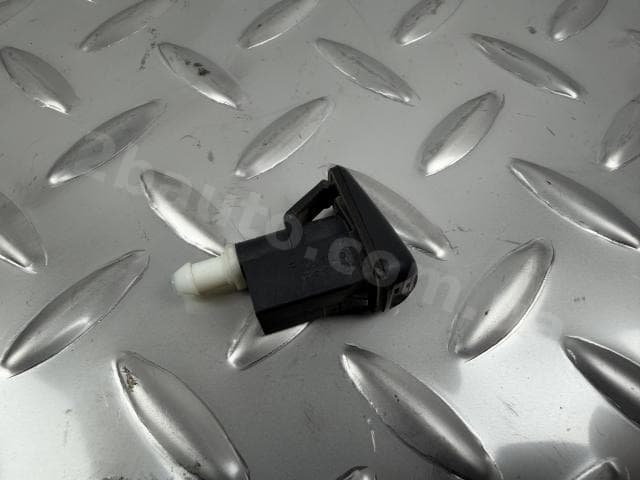 Форсунка омивача лобового скла Ford Escape MK3 13-16 - фото 1