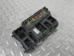 Блок запобіжників підторпедний Ford Fusion mk5 13-20 - превью 3