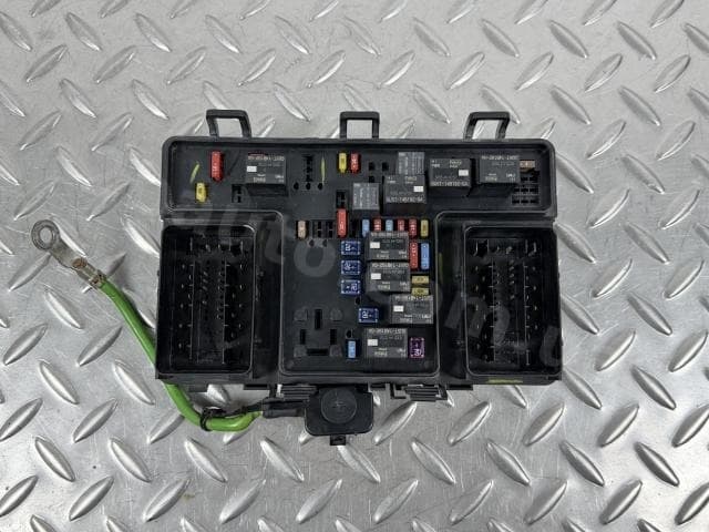 Блок запобіжників підкапотний Ford Fusion mk5 17-20 1.5T, 2.0T, 2.5