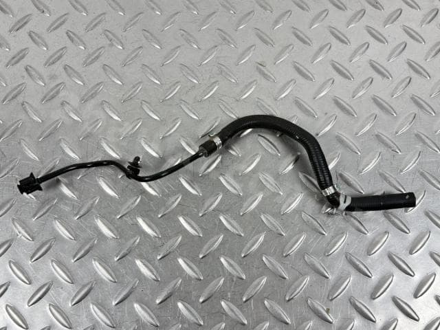 Патрубок охолодження обратка на радіатор Ford Fusion mk5 17-20 2.0Т короткий