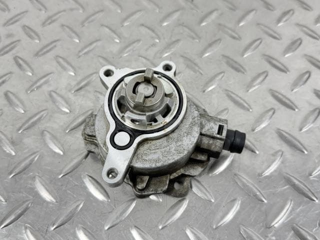 Вакуумний насос Ford Fusion mk5 13-20 2.0T - фото 1