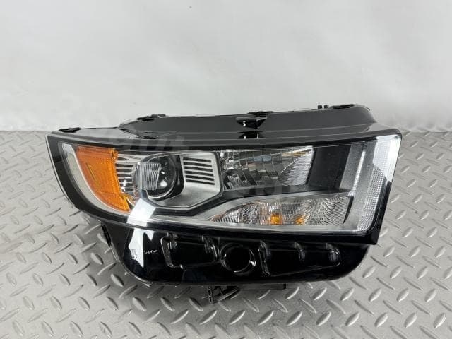 Фара передня права в зборі Ford Edge 15-18 галоген