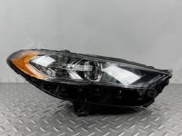 Фара передня права Ford Fusion mk5 17-20 галоген, без DRL  - превью 5