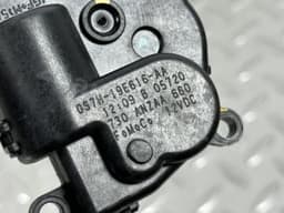 Актуатор моторчик привід заслінка пічки Ford Fusion mk5 13-20 - превью 3