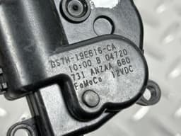 Актуатор моторчик привід заслінка пічки Ford Fusion mk5 13-20 - превью 3