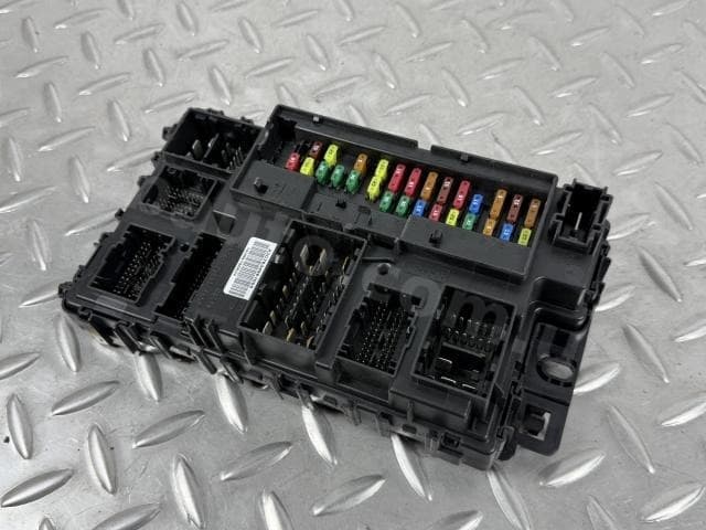 Блок запобіжників підторпедний Ford Fusion mk5 13-20 - превью 2