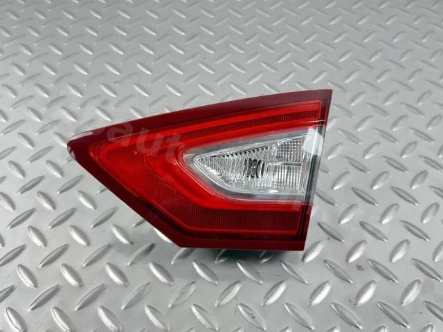 Ліхтар внутрішній кришка багажника правий Ford Fusion mk5 13-16 LED, Titanium - фото 1