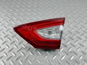 Ліхтар внутрішній кришка багажника правий Ford Fusion mk5 13-16 LED, Titanium