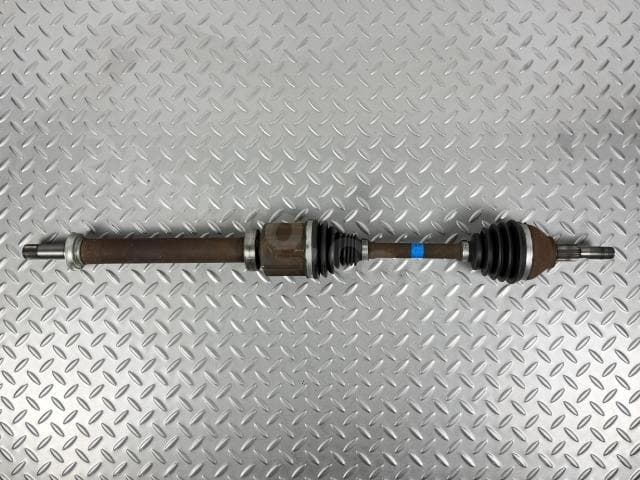 Привід піввісь передня права Ford Fusion mk5 13-20 FWD