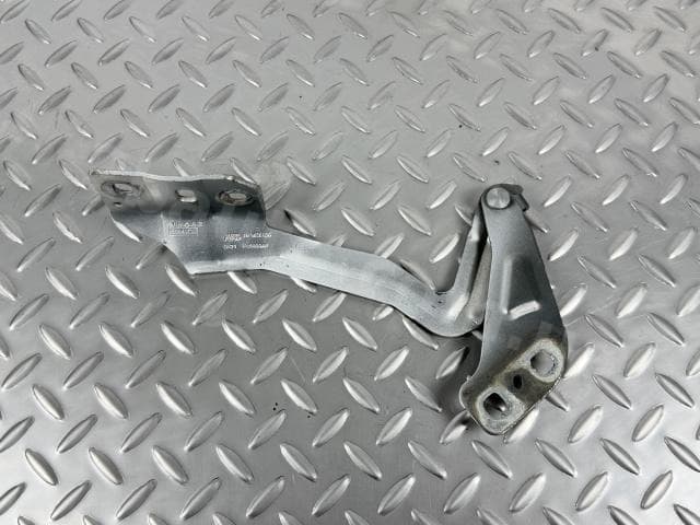 Петля капота права Ford Fusion mk5 13-20