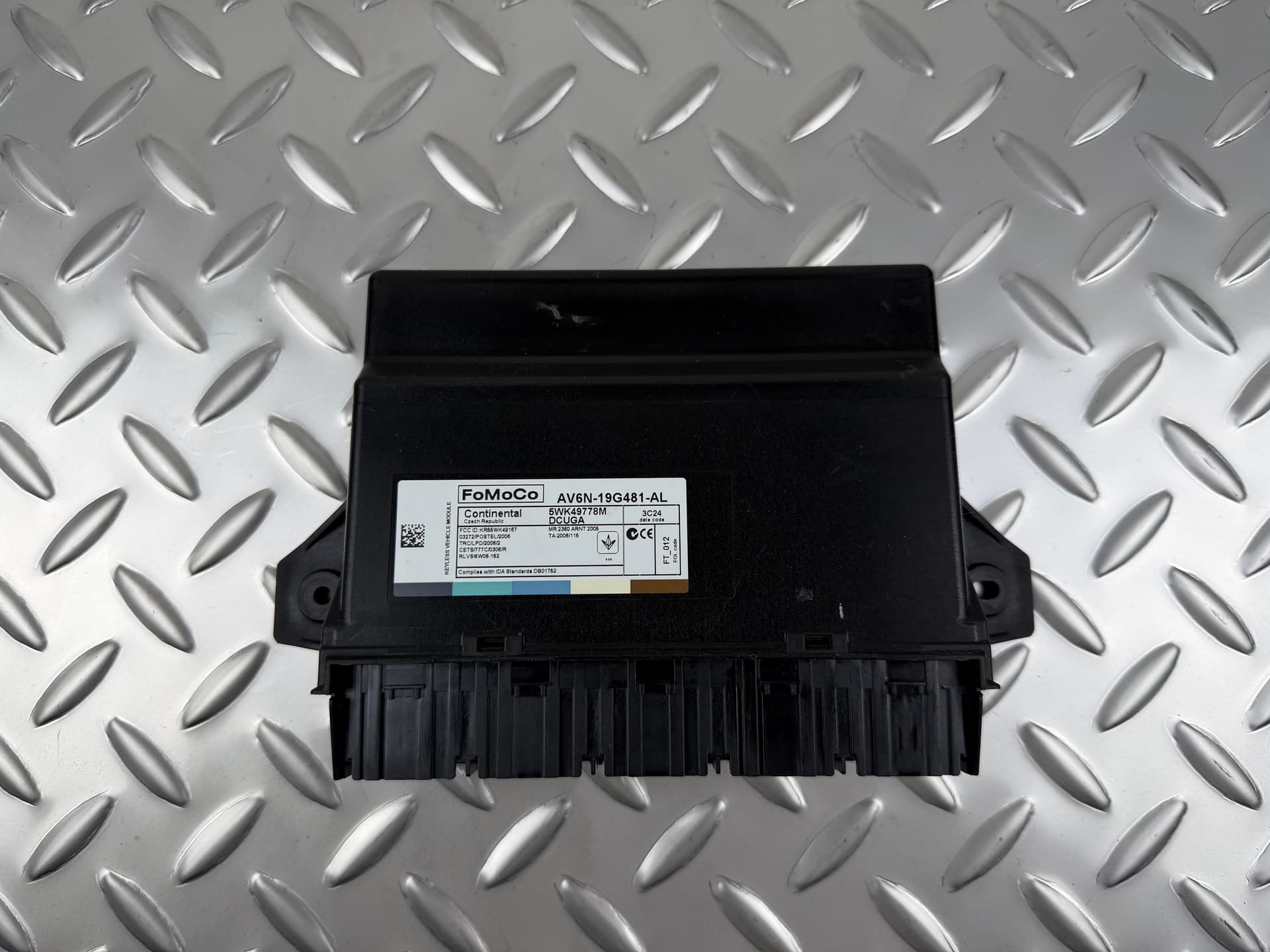 Модуль управління імобілайзером KEYLESS CONTROL MODULE Ford Escape MK3 13-16 - фото 1