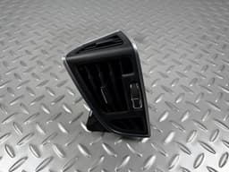 Дефлектор повітропроводу лівий торпеди Ford Escape MK3 13-16 чорний з хром молдингом - превью 1