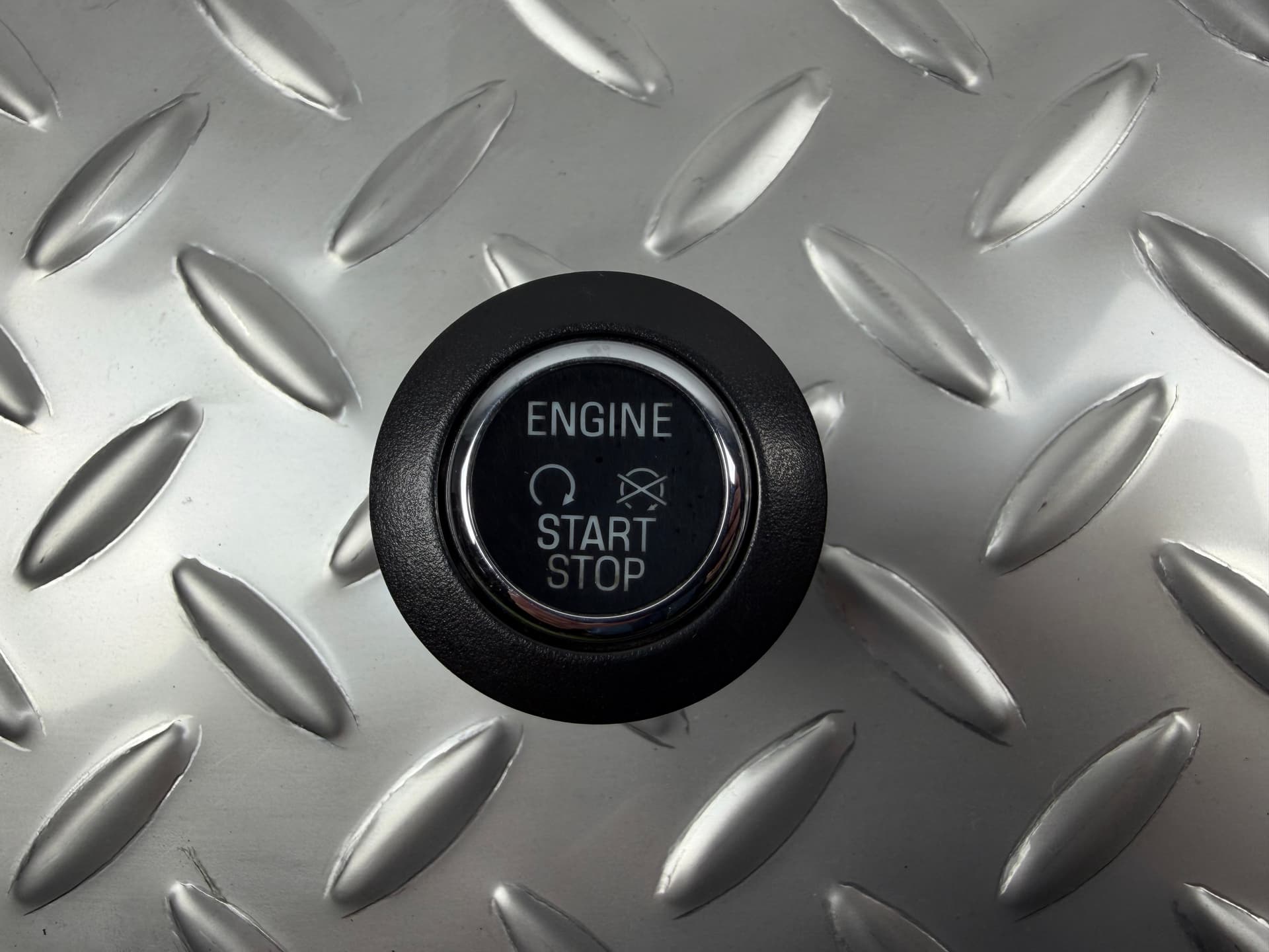 Кнопка start-stop Ford Escape MK3 13-19 - фото 1