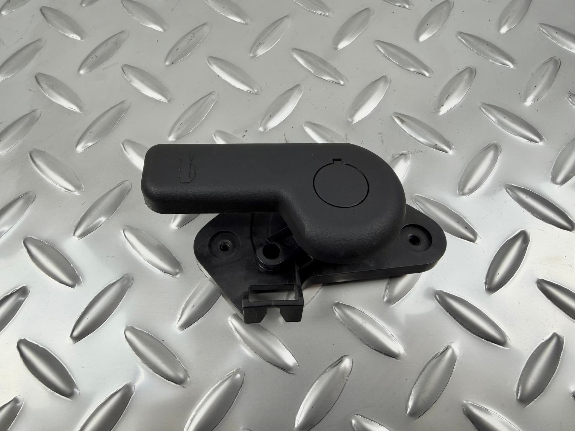 Ручка відкриття замку капота салонна Ford Escape MK3 13-19 з кронштейном - фото 1