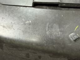 Накладка кришки багажника Ford Fusion mk5 17-18 під номер графіт J7 - превью 5