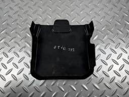 Кришка корпусу АКБ передня Ford Escape MK3 13-19 - превью 3